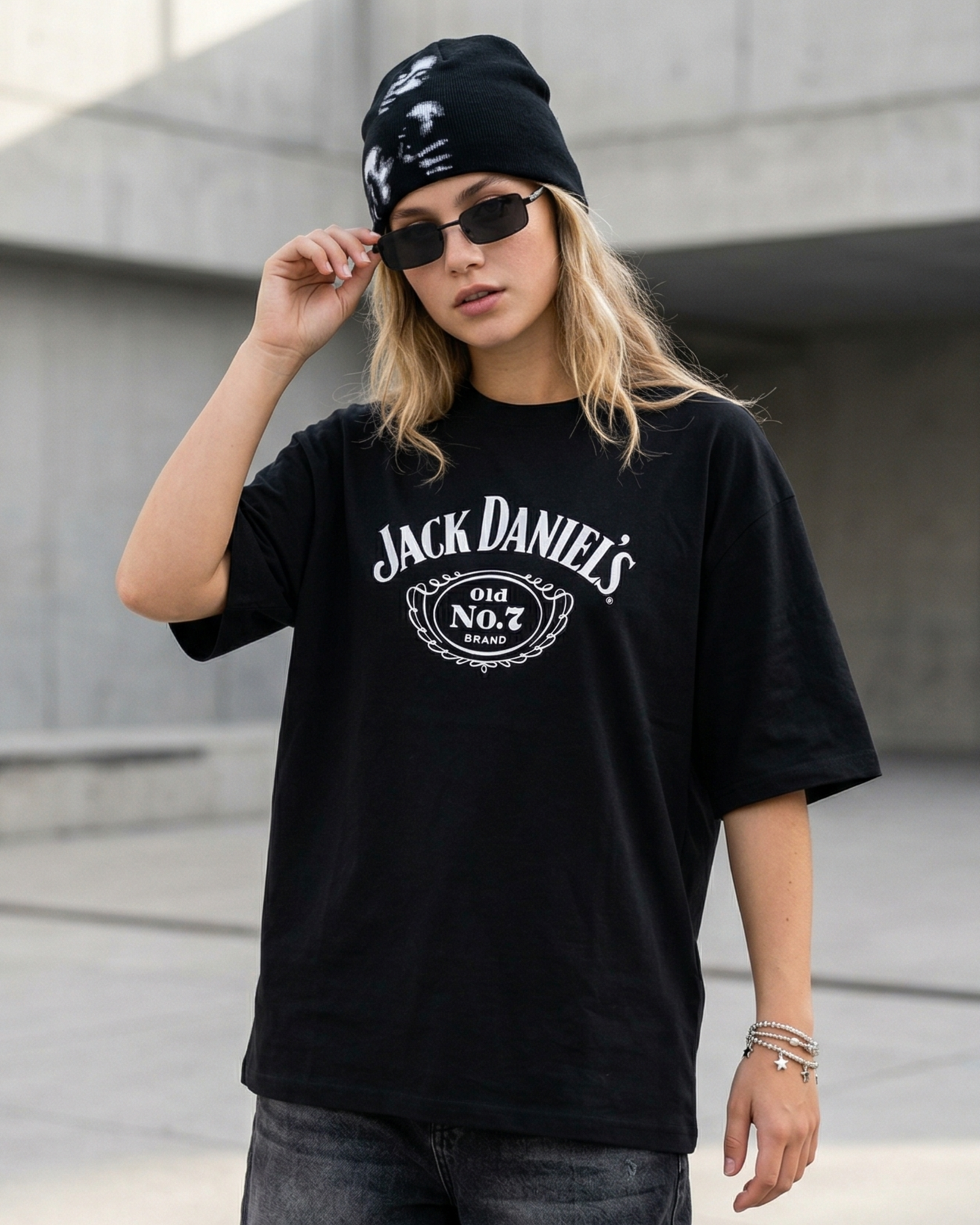 JD Old No. 7 – Black Oversized Tee