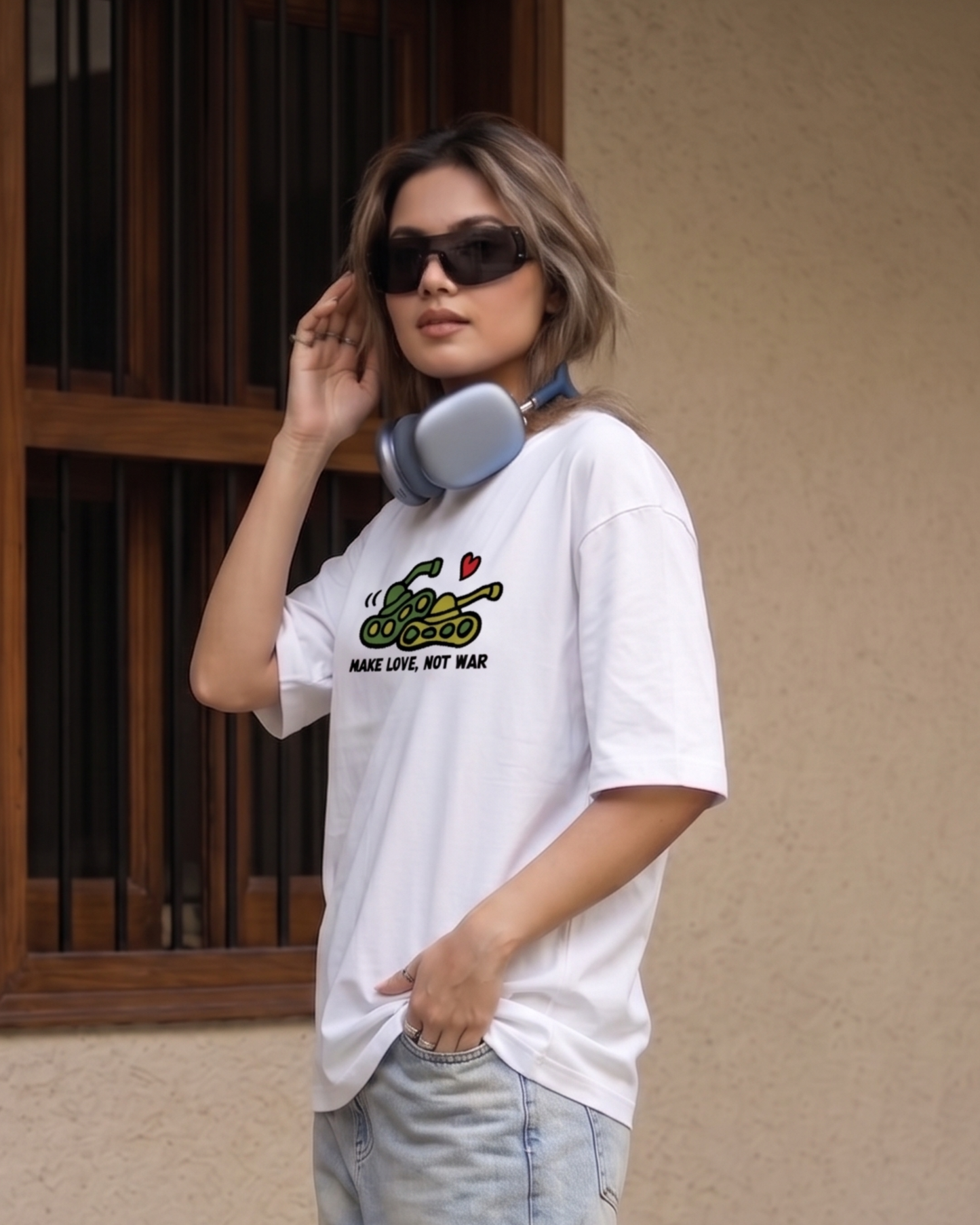 Make Love, Not War - Oversized Tee